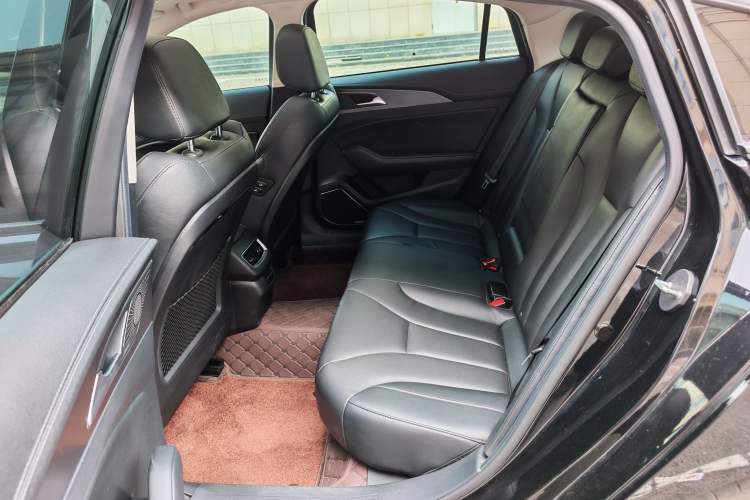 Used Hongqi H5 2022 Classic Model 1.8T Automatic Smart Connect Flagship Edition Interior 3