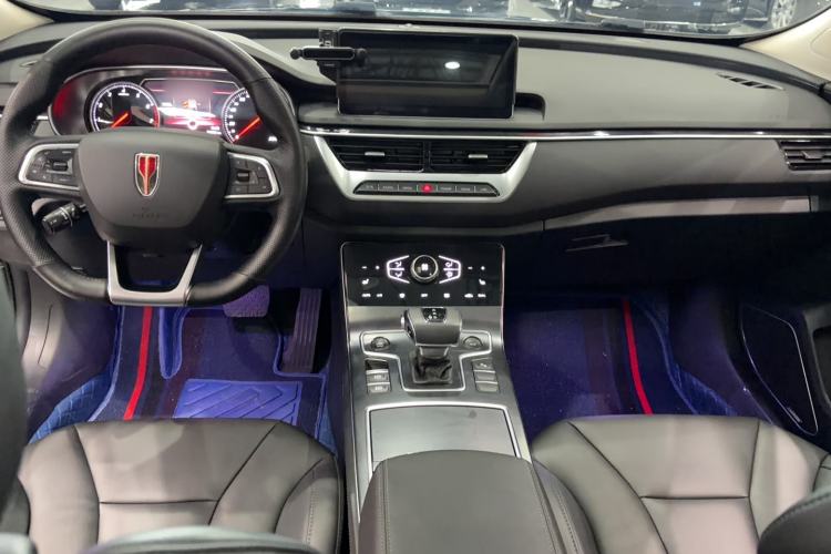 Used Hongqi H5 2022 Classic Model Facelift 1.8T Automatic Smart Connect Flagship Edition Interior 3