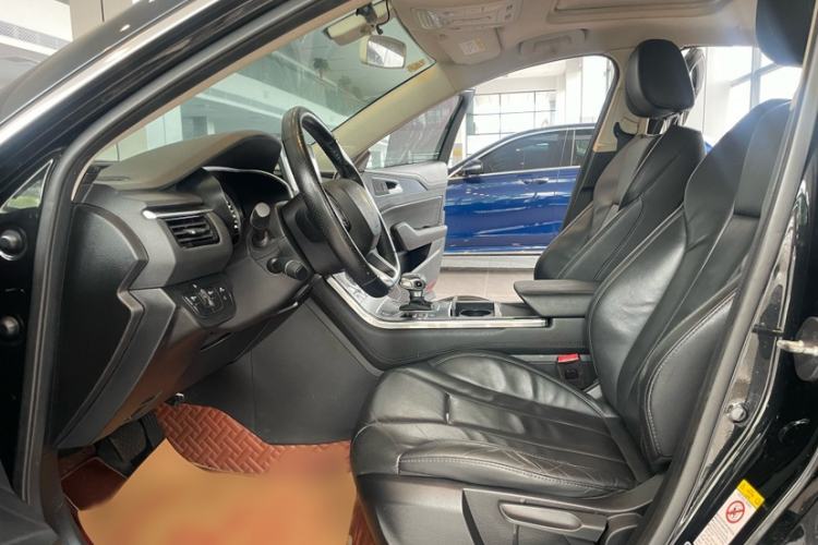 Used Hongqi H5 2022 Classic Model Facelift 1.5T DCT Qiyun Edition Interior 3