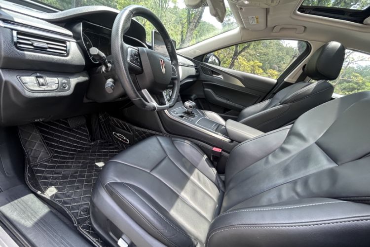 Used Hongqi H5 2022 Classic Model Facelift 1.8T Automatic Smart Connect Flagship Edition Interior 3