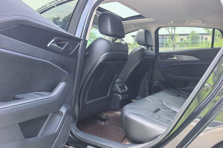 Used Hongqi H5 2022 Classic Model 1.5T DCT Flagship Edition Interior 4