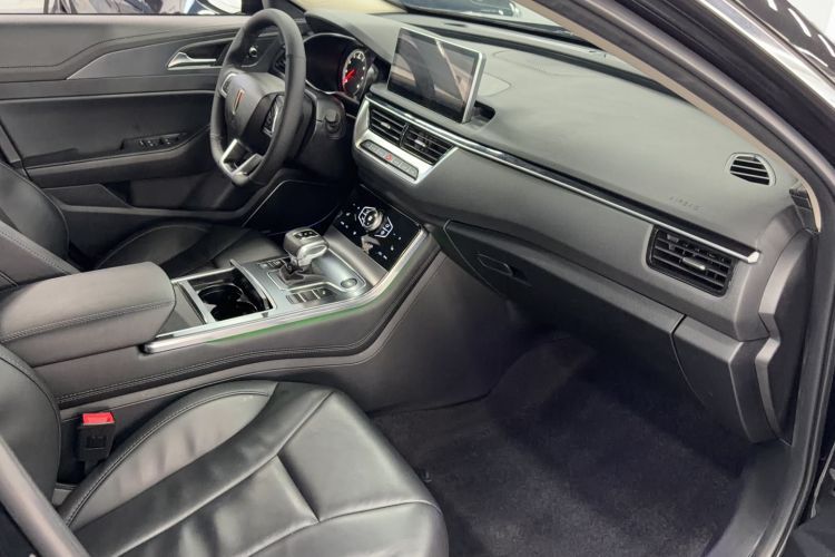 Used Hongqi H5 2022 Classic Model Facelift 1.8T Automatic Smart Connect Flagship Edition Interior 6
