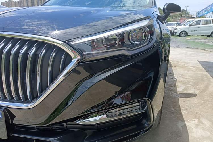 Used Hongqi H5 2022 Classic Model Facelift 1.8T Automatic Smart Connect Flagship Edition Left Front Headlight