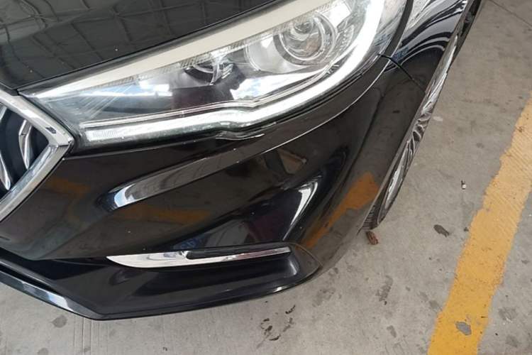 Used Hongqi H5 2022 Classic Model Facelift 1.5T DCT Qiyun Edition Left Front Headlight