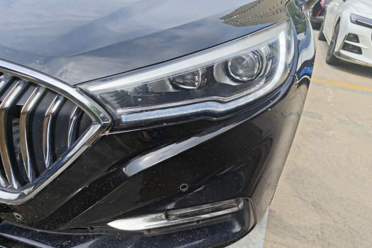Used Hongqi H5 2022 Classic Model Facelift 1.8T Automatic Smart Connect Flagship Edition Left Front Headlight