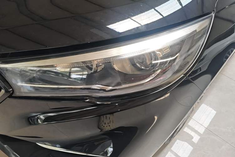 Used Hongqi H5 2022 Classic Model Facelift 1.5T DCT Qiyun Edition Left Front Headlight