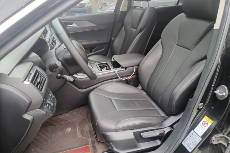 Used Hongqi H5 2022 Classic Model Facelift 1.5T DCT Qiyun Edition Left Front Seat