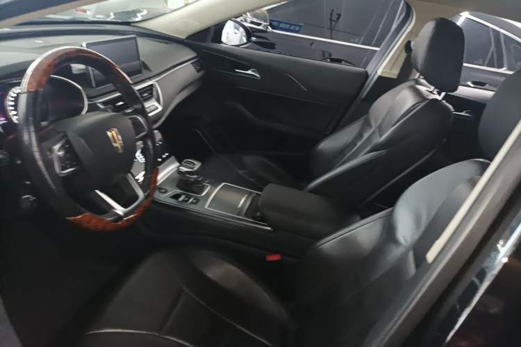 Used Hongqi H5 2022 Classic Model Facelift 1.5T DCT Qiyun Edition Left Front Seat