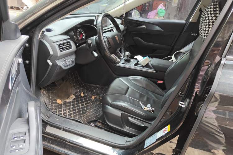 Used Hongqi H5 2022 Classic Model Facelift 1.5T DCT Qiyun Edition Left Front Seat