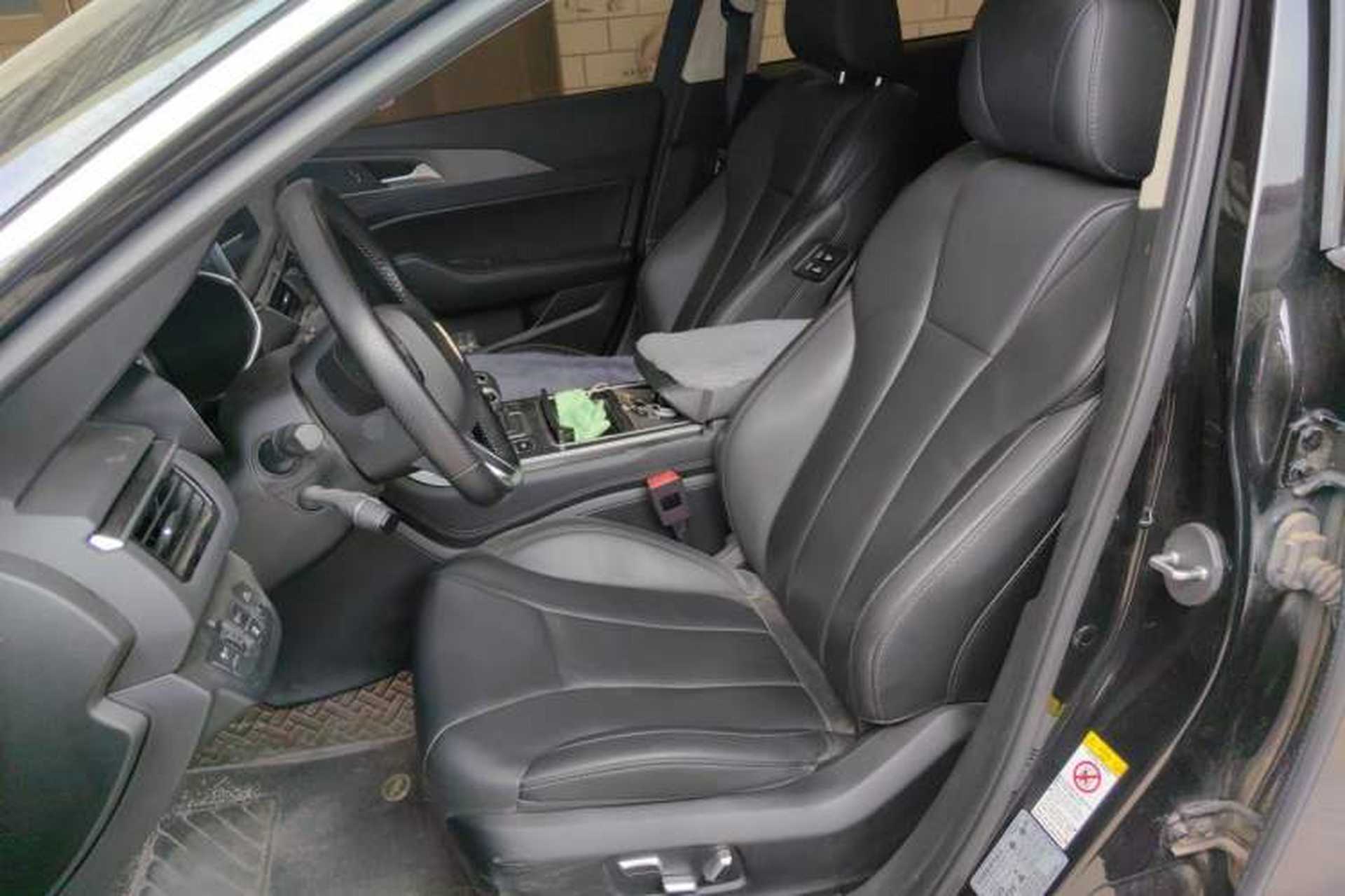 Used Hongqi H5 2022 Classic Model 1.8T Automatic Smart Connect Flagship Edition Left Front Seat