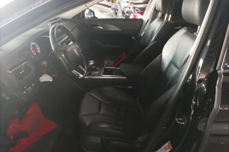Used Hongqi H5 2022 Classic Model Facelift 1.5T DCT Qiyun Edition Left Front Seat