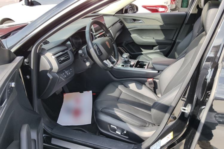 Used Hongqi H5 2022 Classic Model 1.8T Automatic Smart Connect Flagship Edition Left Front Seat