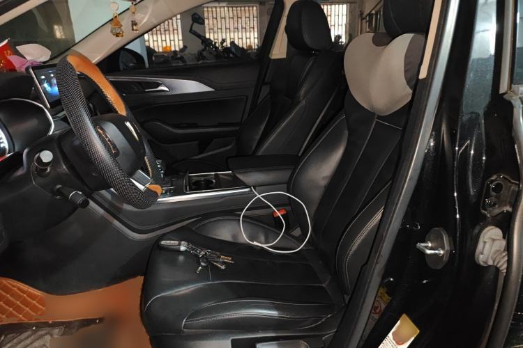 Used Hongqi H5 2022 Classic Model 1.5T DCT Flagship Edition Left Front Seat