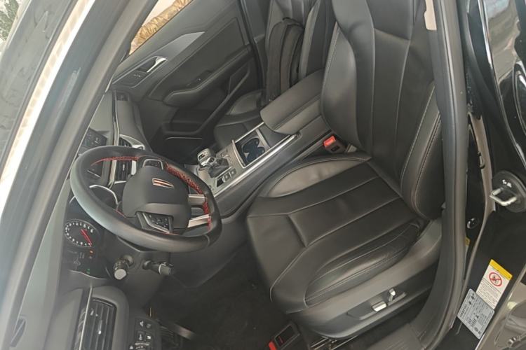 Used Hongqi H5 2022 Classic Model Facelift 1.8T Automatic Smart Connect Flagship Edition Left Front Seat