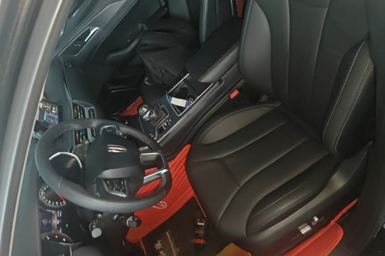 Used Hongqi H5 2022 Classic Model Facelift 1.8T Automatic Smart Connect Flagship Edition Left Front Seat