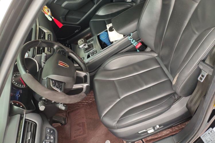 Used Hongqi H5 2022 Classic Model 1.8T Automatic Smart Connect Flagship Edition Left Front Seat
