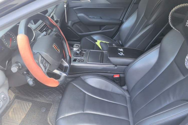 Used Hongqi H5 2022 Classic Model Facelift 1.5T DCT Qiyun Edition Left Front Seat