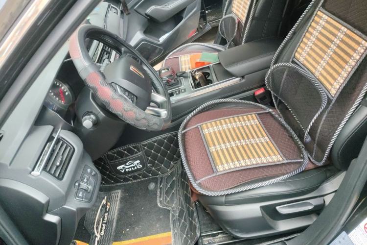 Used Hongqi H5 2022 Classic Model 1.5T DCT Flagship Edition Left Front Seat