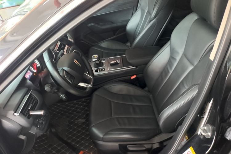 Used Hongqi H5 2022 Classic Model 1.5T DCT Flagship Edition Left Front Seat
