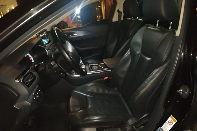 Used Hongqi H5 2022 Classic Model Facelift 1.5T DCT Qiyun Edition Left Front Seat