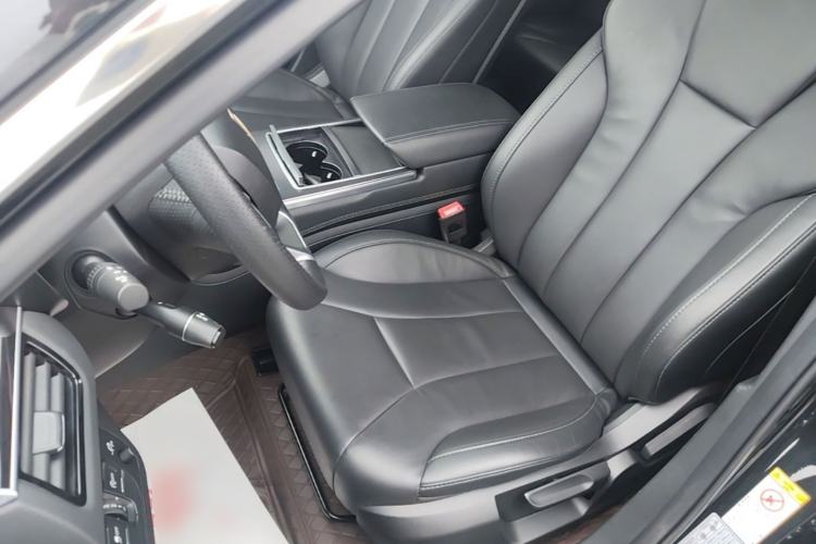 Used Hongqi H5 2022 Classic Model Facelift 1.5T DCT Qiyun Edition Left Front Seat
