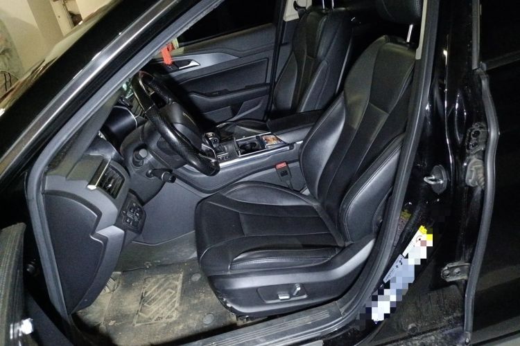 Used Hongqi H5 2022 Classic Model Facelift 1.8T Automatic Smart Connect Flagship Edition Left Front Seat