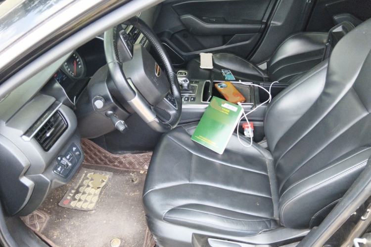 Used Hongqi H5 2022 Classic Model 1.5T DCT Flagship Edition Left Front Seat