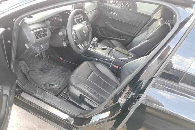 Used Hongqi H5 2022 Classic Model Facelift 1.5T DCT Qiyun Edition Left Front Seat