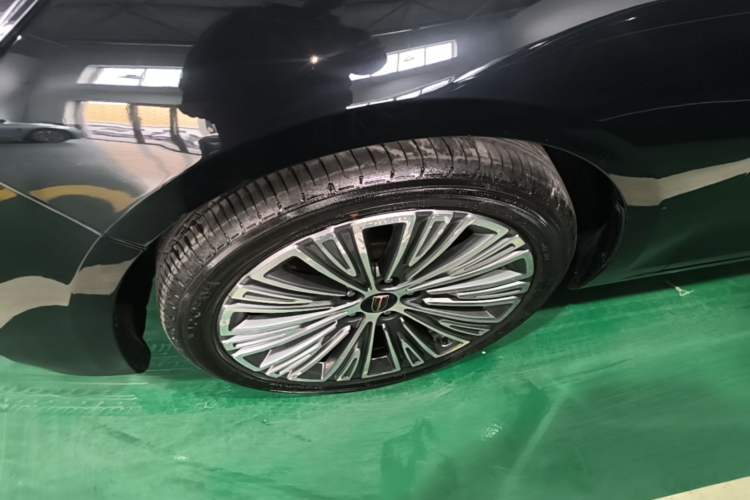 Used Hongqi H5 2022 Classic Model 1.5T DCT Flagship Edition Left Front Wheel Hub