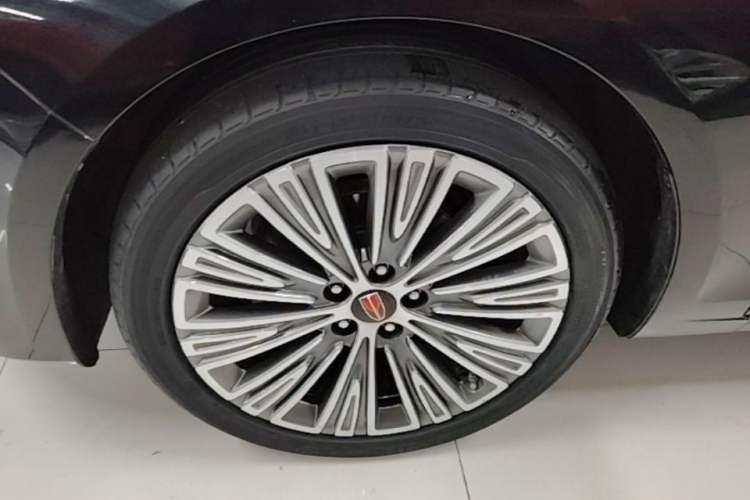 Used Hongqi H5 2022 Classic Model Facelift 1.5T DCT Qiyun Edition Left Front Wheel Hub