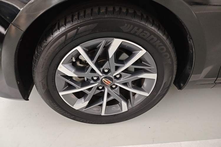 Used Hongqi H5 2022 Classic Model 1.5T DCT Flagship Edition Left Front Wheel Hub