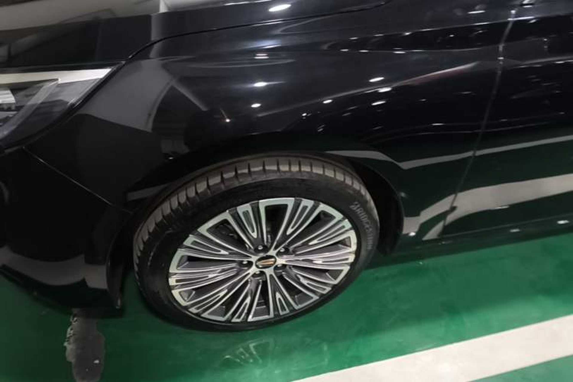 Used Hongqi H5 2022 Classic Model Facelift 1.5T DCT Qiyun Edition Left Front Wheel Hub