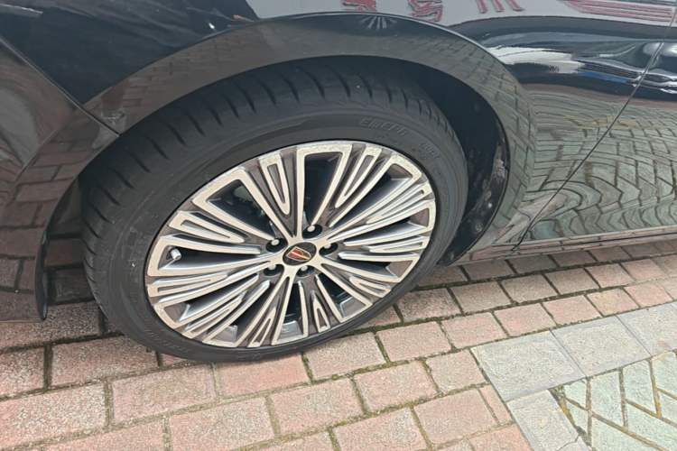 Used Hongqi H5 2022 Classic Model Facelift 1.5T DCT Qiyun Edition Left Front Wheel Hub