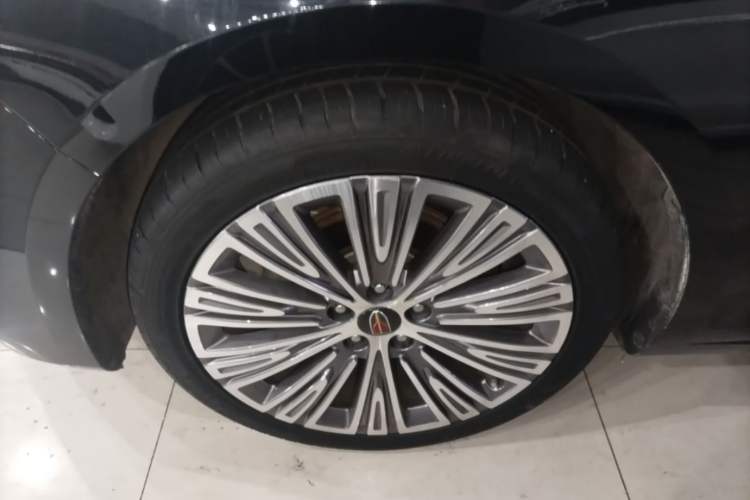 Used Hongqi H5 2022 Classic Model Facelift 1.5T DCT Qiyun Edition Left Front Wheel Hub