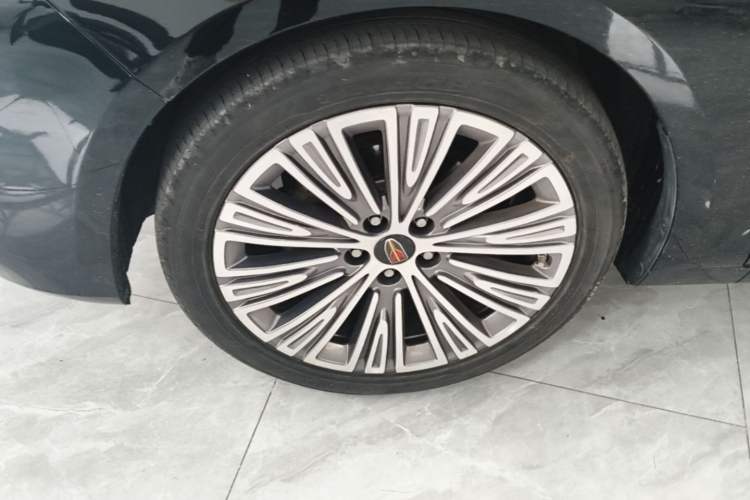 Used Hongqi H5 2022 Classic Model Facelift 1.5T DCT Qiyun Edition Left Front Wheel Hub