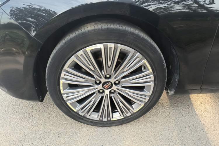 Used Hongqi H5 2022 Classic Model Facelift 1.5T DCT Qiyun Edition Left Front Wheel Hub