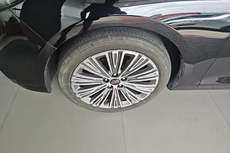 Used Hongqi H5 2022 Classic Model Facelift 1.5T DCT Qiyun Edition Left Front Wheel Hub