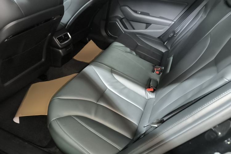 Used Hongqi H5 2022 Classic Model 1.5T DCT Flagship Edition Left Rear Seat