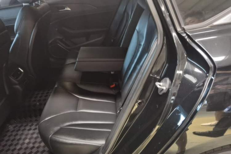 Used Hongqi H5 2022 Classic Model 1.5T DCT Flagship Edition Left Rear Seat