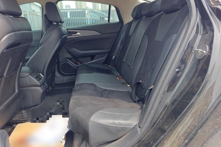 Used Hongqi H5 2022 Classic Model Facelift 1.5T DCT Qiyun Edition Left Rear Seat