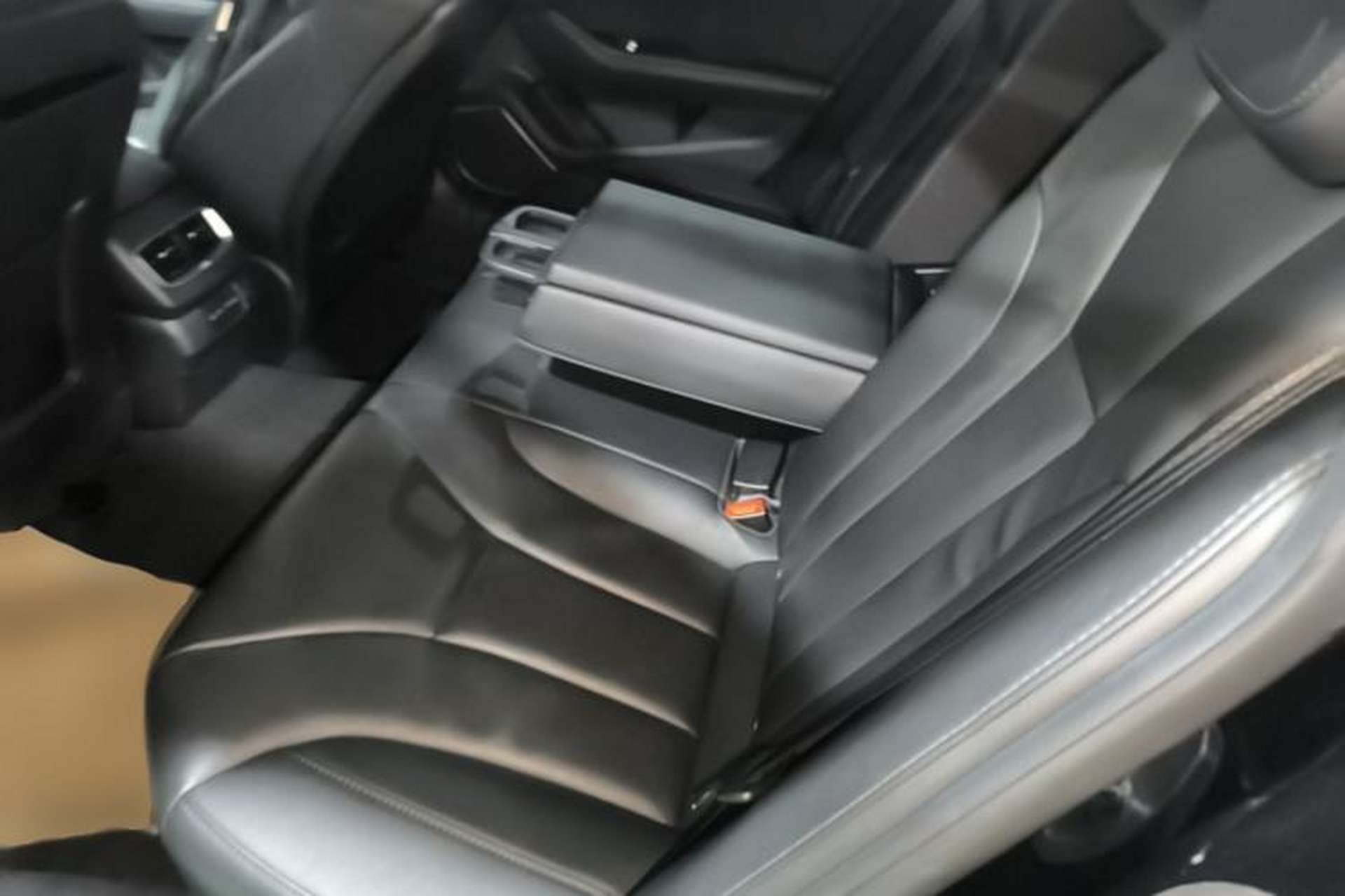 Used Hongqi H5 2022 Classic Model Facelift 1.5T DCT Qiyun Edition Left Rear Seat