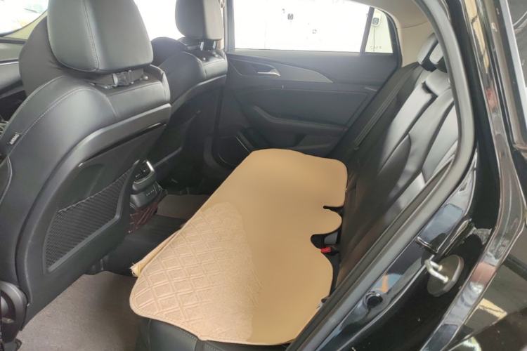 Used Hongqi H5 2022 Classic Model 1.5T DCT Flagship Edition Left Rear Seat