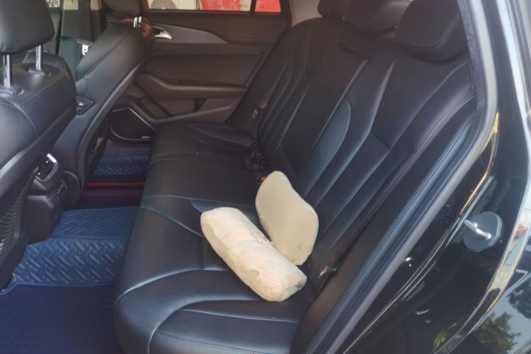 Used Hongqi H5 2022 Classic Model 1.8T Automatic Smart Connect Flagship Edition Left Rear Seat