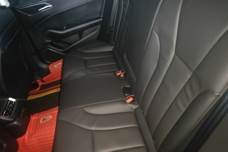 Used Hongqi H5 2022 Classic Model Facelift 1.8T Automatic Smart Connect Flagship Edition Left Rear Seat