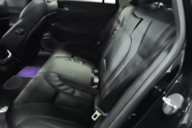 Used Hongqi H5 2022 Classic Model Facelift 1.8T Automatic Smart Connect Flagship Edition Left Rear Seat
