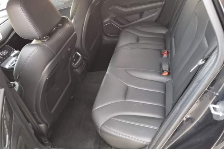 Used Hongqi H5 2022 Classic Model Facelift 1.5T DCT Qiyun Edition Left Rear Seat
