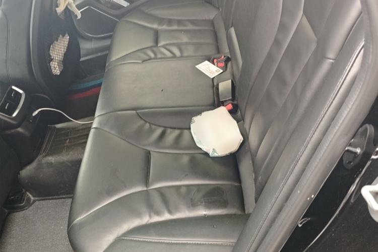 Used Hongqi H5 2022 Classic Model Facelift 1.5T DCT Qiyun Edition Left Rear Seat
