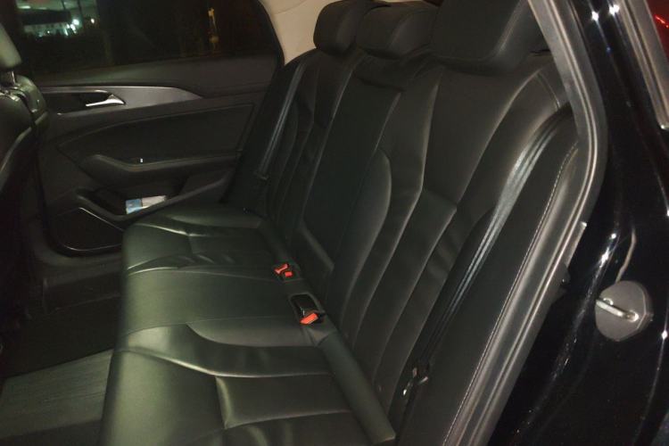 Used Hongqi H5 2022 Classic Model Facelift 1.5T DCT Qiyun Edition Left Rear Seat