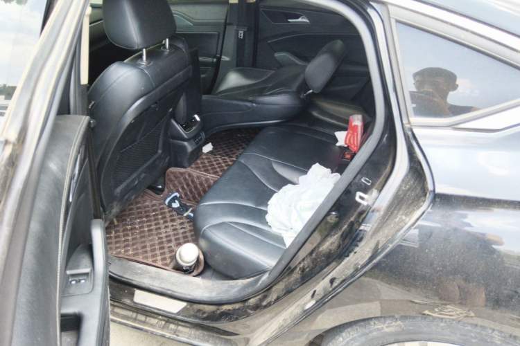 Used Hongqi H5 2022 Classic Model 1.5T DCT Flagship Edition Left Rear Seat