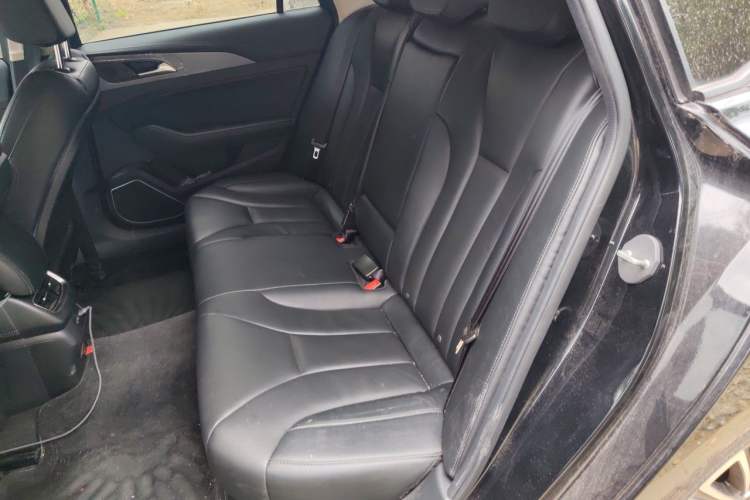 Used Hongqi H5 2022 Classic Model Facelift 1.5T DCT Qiyun Edition Left Rear Seat